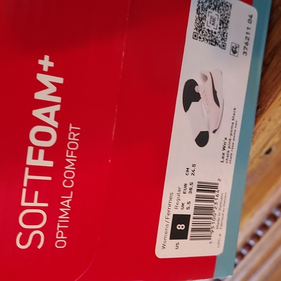 NWT and box women's PUMA soft foam sneakers...size 8 - Picture 5 of 5